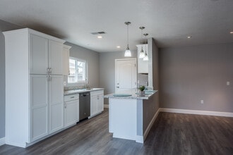 569 Argonaut St in Manteca, CA - Building Photo - Building Photo