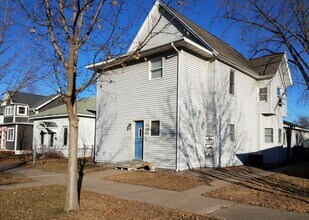1820 Loomis St in La crosse, WI - Building Photo - Building Photo