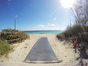 6835 Rue Versailles Dr in Miami Beach, FL - Building Photo - Building Photo