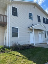 63 Pipetown Hill Rd in Nanuet, NY - Building Photo