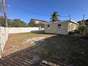 728 SW 6th St in Dania Beach, FL - Building Photo - Building Photo