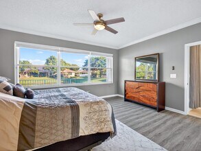 233 W Coral Trace Cir in Delray Beach, FL - Building Photo - Building Photo