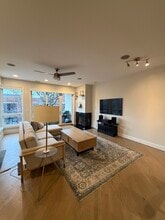 2251 W Wabansia Ave in Chicago, IL - Building Photo - Building Photo