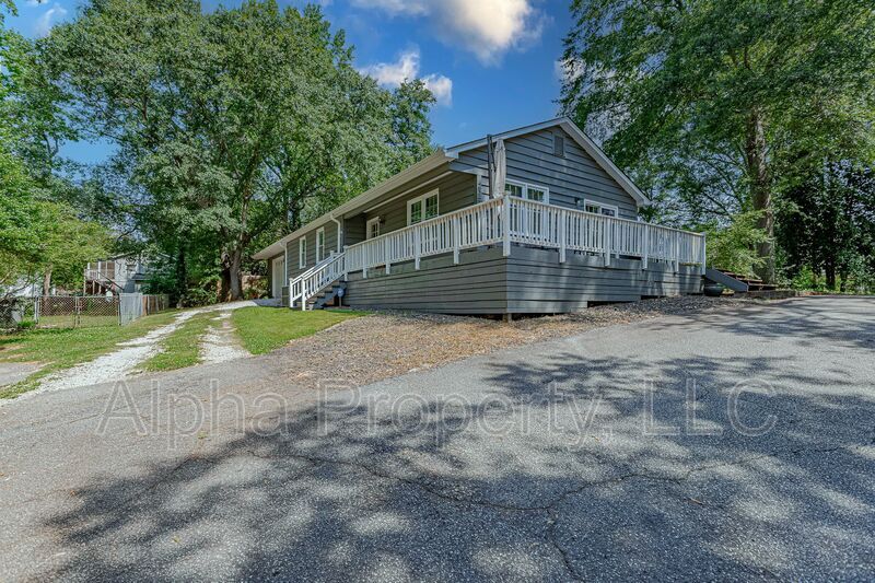235 Mohawk Dr in Greenville, SC - Building Photo