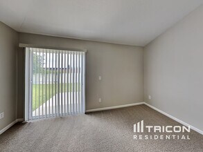 63 Marisco Way in Jacksonville, FL - Building Photo - Building Photo