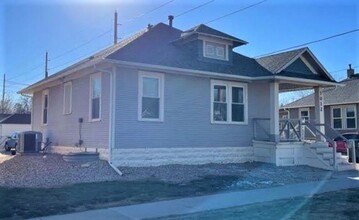 1012 Cranford Pl in Greeley, CO - Foto de edificio - Building Photo