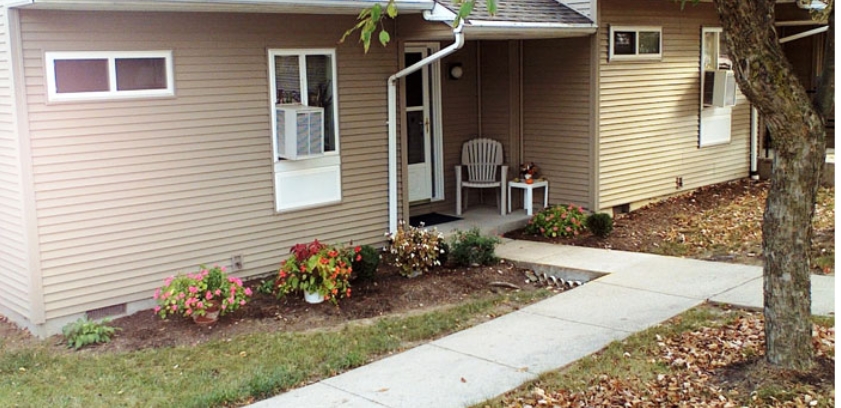 Wallace Court in Waynesboro, PA - Building Photo