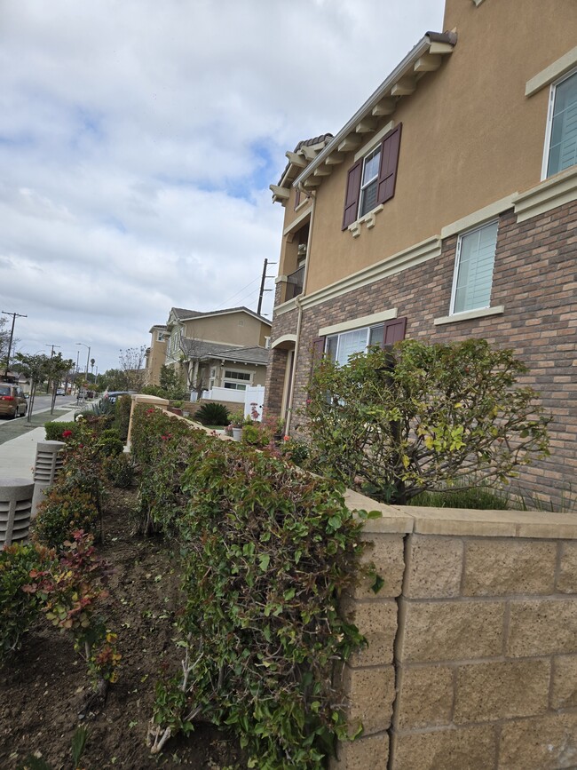 21425 Normandie Ave in Torrance, CA - Building Photo - Building Photo