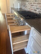 627 Mission View Ct in New Braunfels, TX - Building Photo - Building Photo