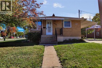615 Giles Blvd W in Windsor, ON - Building Photo - Building Photo