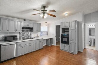 1308 Vinewood Dr in Mansfield, TX - Building Photo - Building Photo