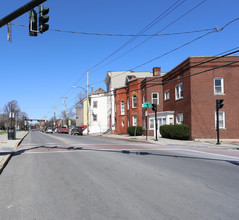 60 Delaware Ave in Albany, NY - Foto de edificio - Building Photo
