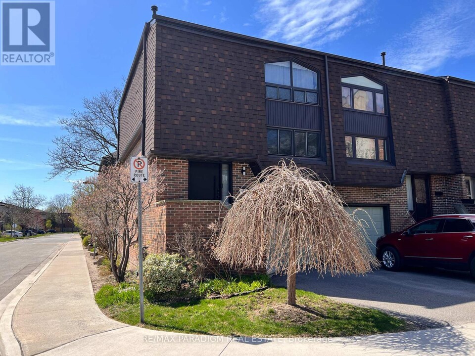 132 Maple Branch Path in Toronto, ON - Building Photo
