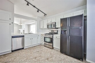 3432 Meridale Dr in Las Vegas, NV - Building Photo - Building Photo