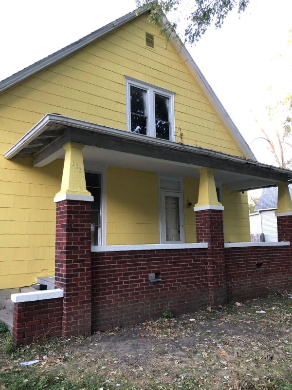 property at 1524 E Prairie St