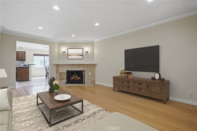 15457 Moorpark St in Los Angeles, CA - Building Photo - Building Photo