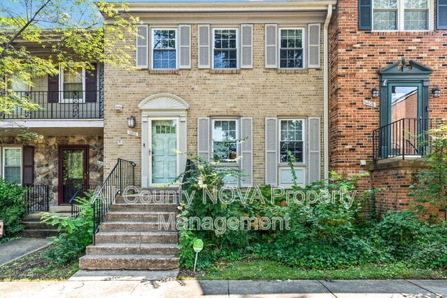 property at 6410 Seven Oaks Ct