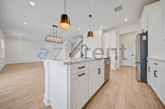 534 Sun Chaser Dr in Nokomis, FL - Building Photo - Building Photo