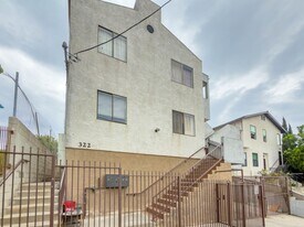 322 Benton Wy in Los Angeles, CA - Building Photo