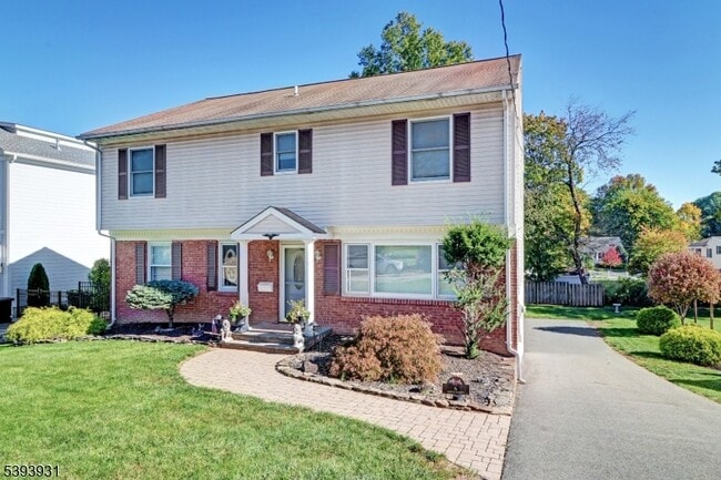 property at 6 Roscoe Ave