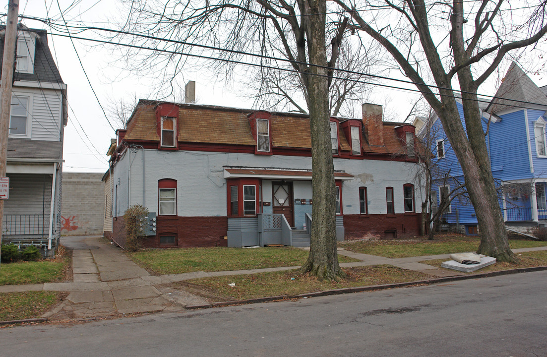 107-109 Congress St in Buffalo, NY - Building Photo