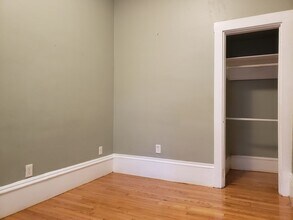 145 Arlington St, Unit 2 in Boston, MA - Foto de edificio - Building Photo