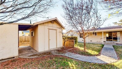 329 Byron Way in Orland, CA - Building Photo - Building Photo
