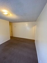 6679 Del Playa Dr in Isla Vista, CA - Building Photo - Building Photo