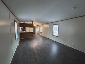 17 Deer Run Pky in Elkton, MD - Building Photo - Building Photo