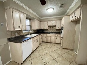 4301 Coyote Trail in Midland, TX - Building Photo - Building Photo