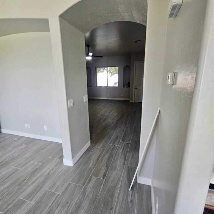 6606 S 50th Ave in Phoenix, AZ - Building Photo