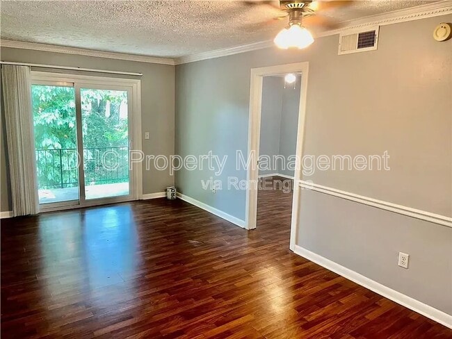 property at 2805 Northeast Expy
