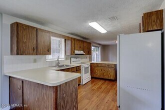 4150 Lazy Hollow Ln N in Jacksonville, FL - Building Photo - Building Photo