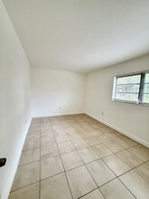 2207 Jackson St in Hollywood, FL - Building Photo - Building Photo