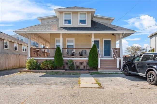49 Massasoit Ave