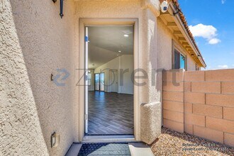 1704 Tenen Pass Dr in Benson, AZ - Building Photo - Building Photo