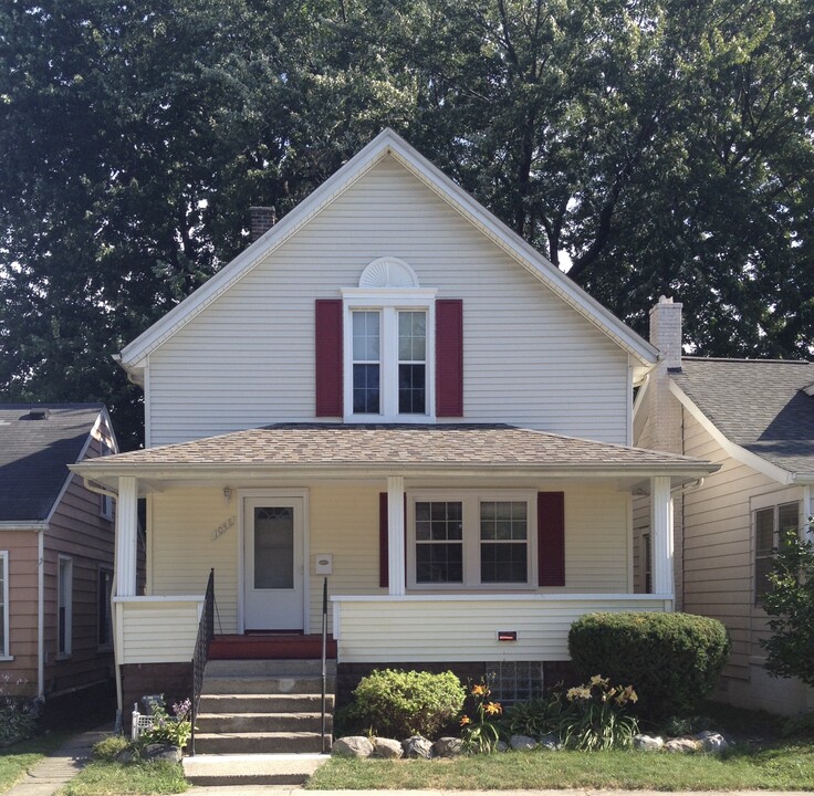 1048 Rosewood St in Ferndale, MI - Building Photo