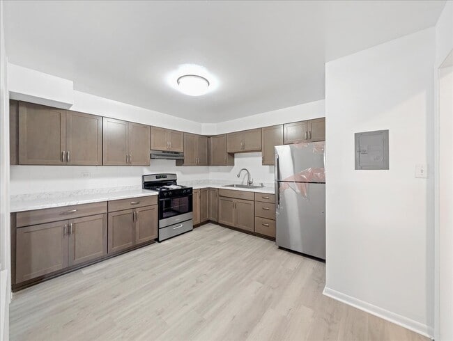 700 McKinley Ave in Mundelein, IL - Building Photo - Building Photo