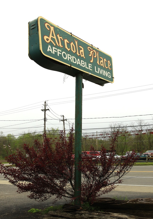 Arcola Place in Madison, OH - Building Photo - Building Photo