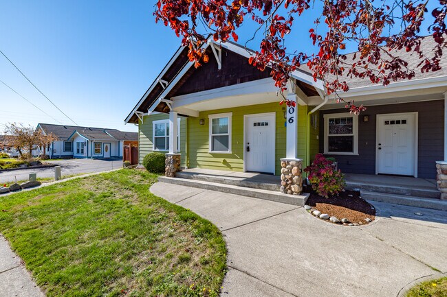 306 S Main St, Unit A1 in Coupeville, WA - Building Photo - Building Photo