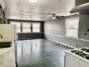 3407 Kent Ln in South Bend, IN - Building Photo - Building Photo