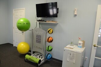 Turnberry Village III in Macomb, IL - Building Photo - Building Photo