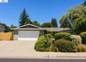 2516 Dos Rios Dr in San Ramon, CA - Building Photo