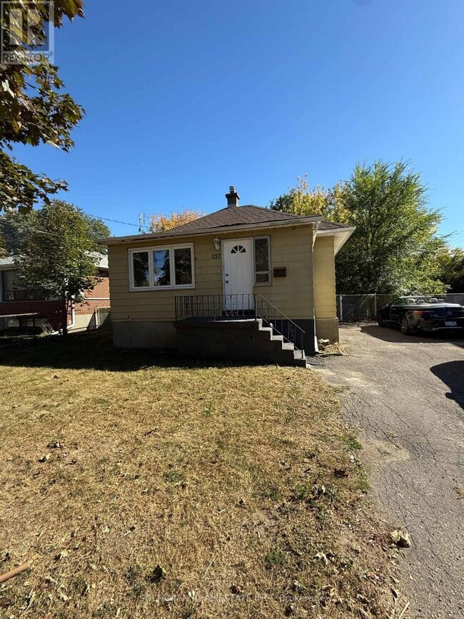 property at 137 Homewood Ave
