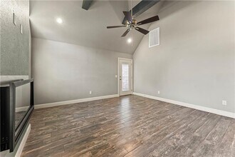 3205 SW Riverstone Ave in Bentonville, AR - Building Photo - Building Photo
