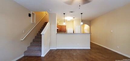 7811 Kingsbury Way in San Antonio, TX - Building Photo - Building Photo