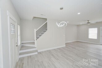 3806 Freedom Dr in Charlotte, NC - Building Photo - Building Photo