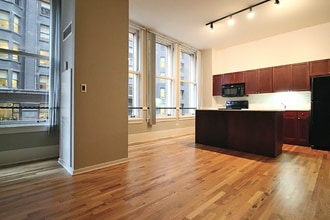 339 S Dearborn St in Chicago, IL - Building Photo - Building Photo