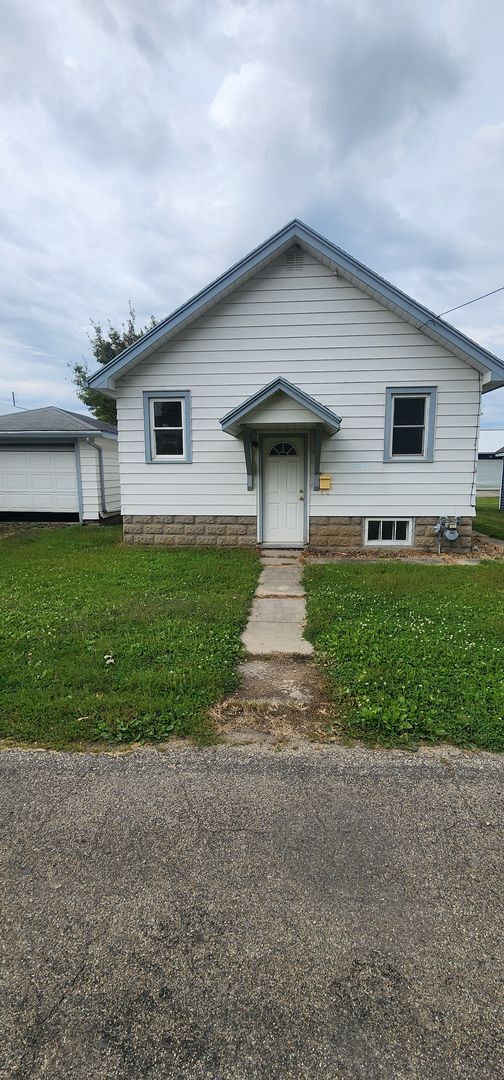 property at 106 11th St NE