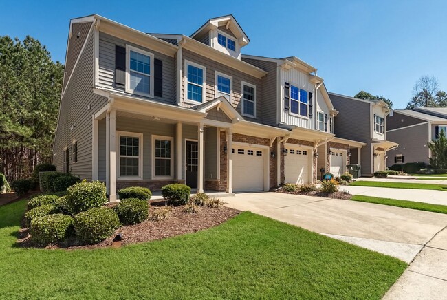 127 Cypress Hill Ln in Holly Springs, NC - Building Photo - Building Photo